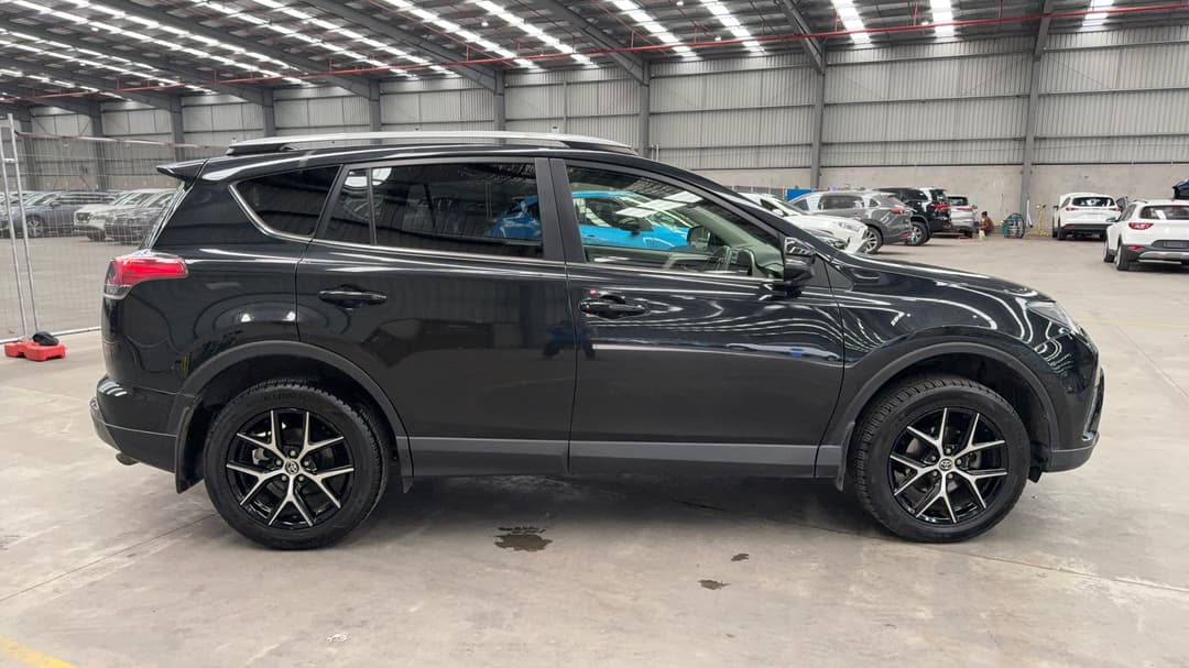2018 Toyota RAV4 Gxl (4x4), Automatic, 90989 km, Right Side View