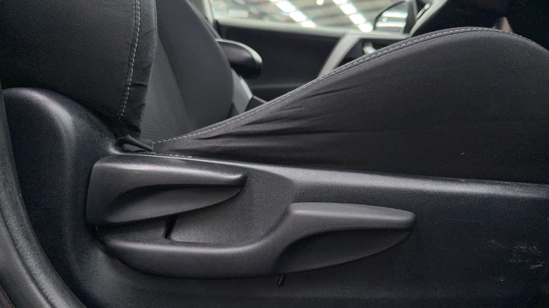 2018 Toyota RAV4 Gxl (4x4), Automatic, 90989 km, Drivers Side Adjustment Panel