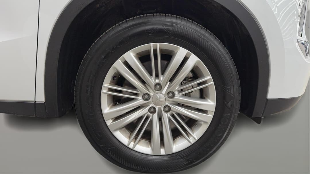 2024 Mitsubishi Outlander Es 7 Seat (2WD), Automatic, 62214 km, Right Front Wheel