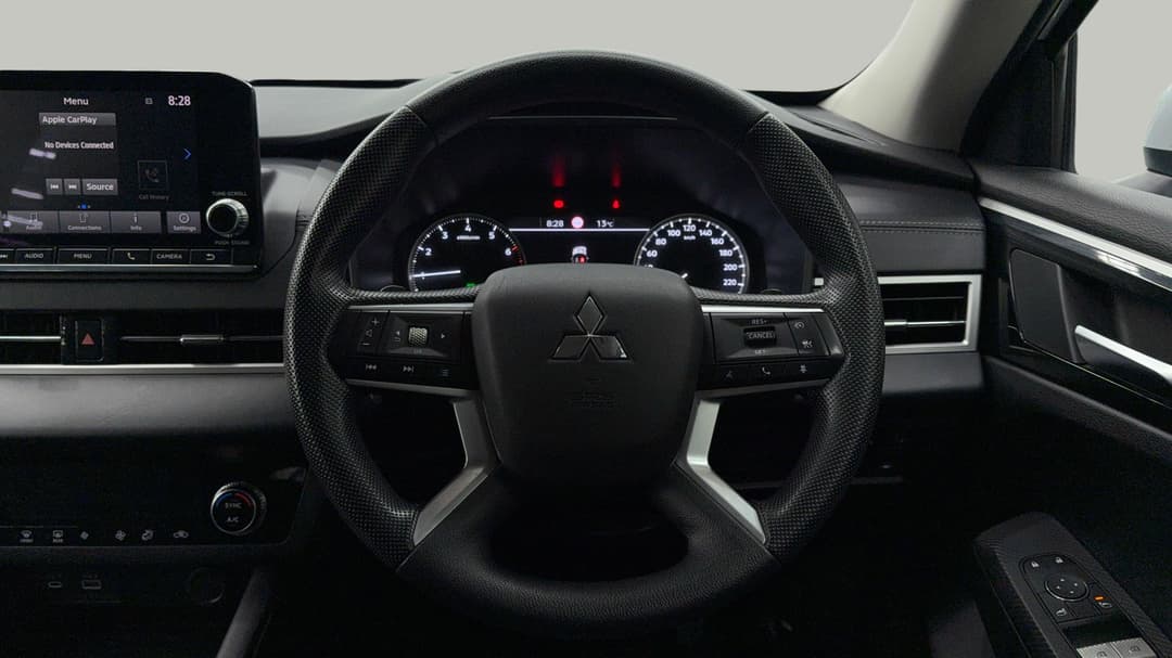 2024 Mitsubishi Outlander Es 7 Seat (2WD), Automatic, 62214 km, Steering Wheel Close-up