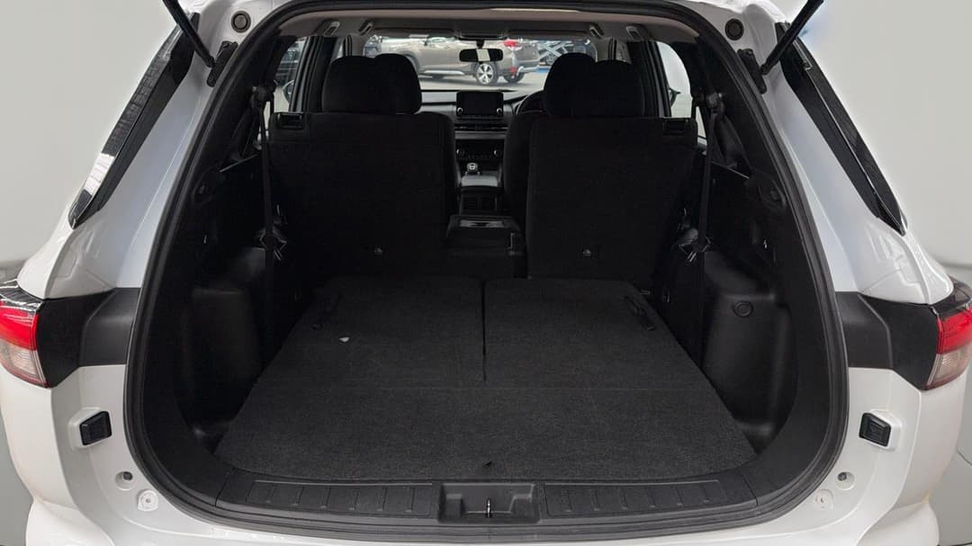 2024 Mitsubishi Outlander Es 7 Seat (2WD), Automatic, 62214 km, Boot Inside View