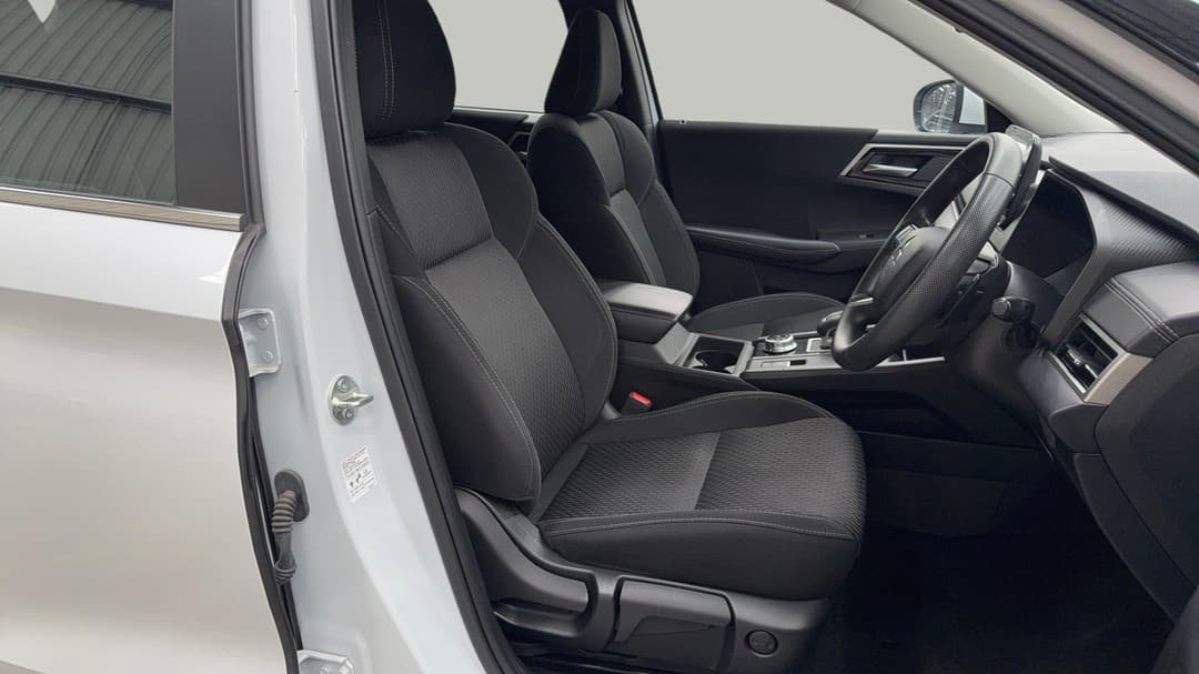 2024 Mitsubishi Outlander Es 7 Seat (2WD), Automatic, 62214 km, Right Side Front Door Cabin View