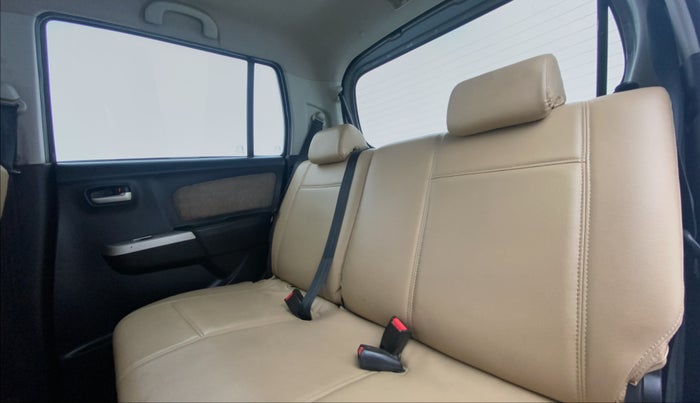 2013 Maruti Wagon R 1.0 VXI, Petrol, Manual, 69,361 km, Right Side Rear Door Cabin