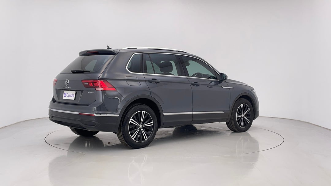 2021 Volkswagen Tiguan 132tsi Life, Automatic, 33821 km, Right Back Diagonal (45- Degree) View