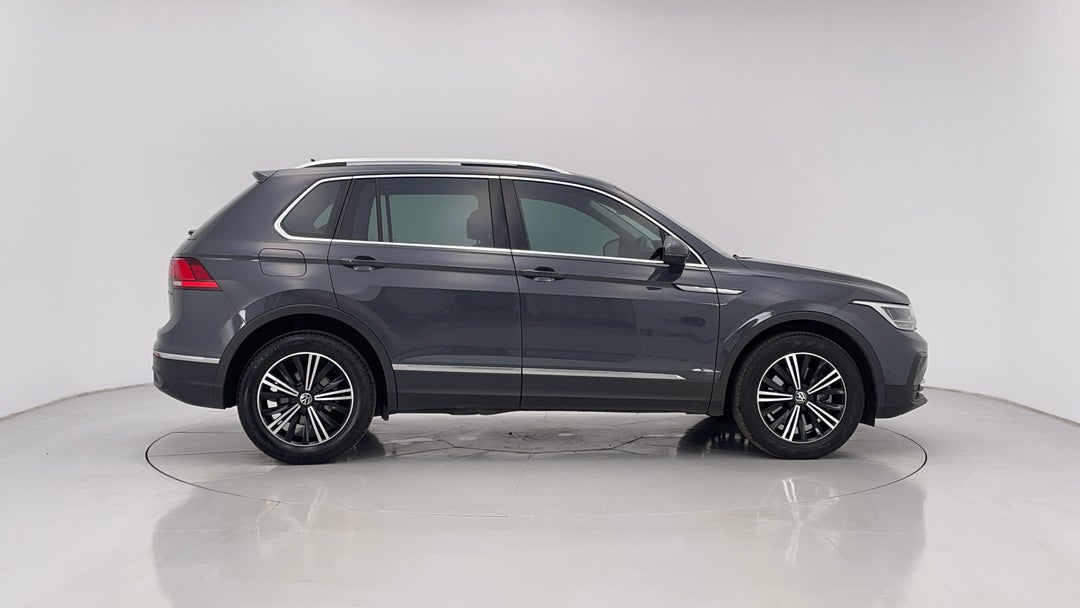 2021 Volkswagen Tiguan 132tsi Life, Automatic, 33821 km, Right Side View