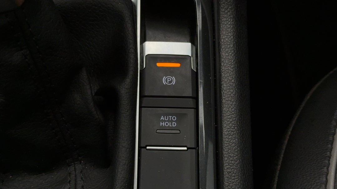 2021 Volkswagen Tiguan 132tsi Life, Automatic, 33821 km, Handbrake