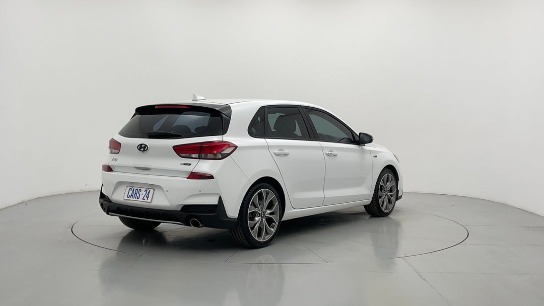 Right Back Diagonal (45- Degree) View