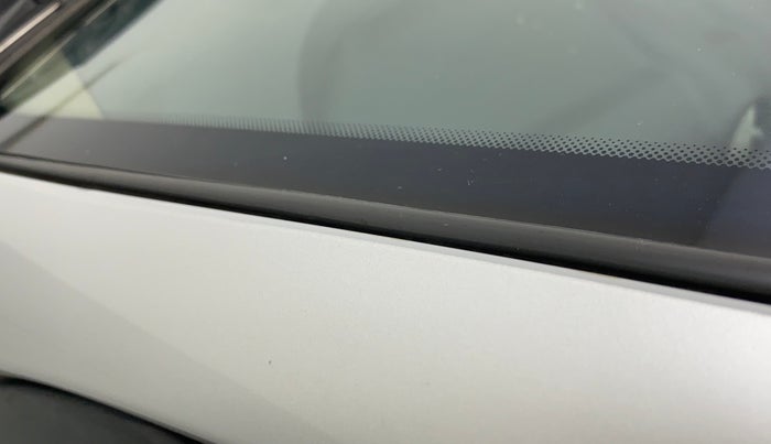 2012 Hyundai Santro Xing GL PLUS, Petrol, Manual, 90,337 km, Left A pillar - Paint is slightly faded