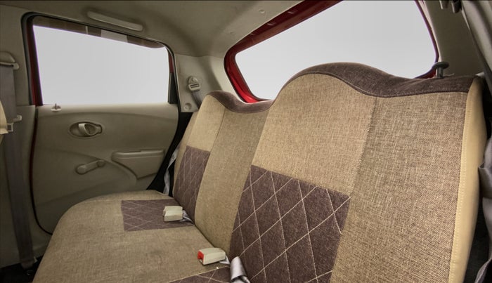 2014 Datsun Go T, Petrol, Manual, 44,994 km, Right Side Rear Door Cabin