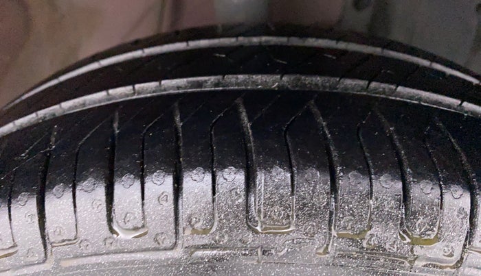 2014 Datsun Go T, Petrol, Manual, 44,994 km, Right Front Tyre Tread