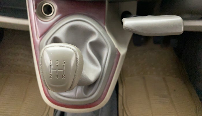 2014 Datsun Go T, Petrol, Manual, 44,994 km, Gear Lever