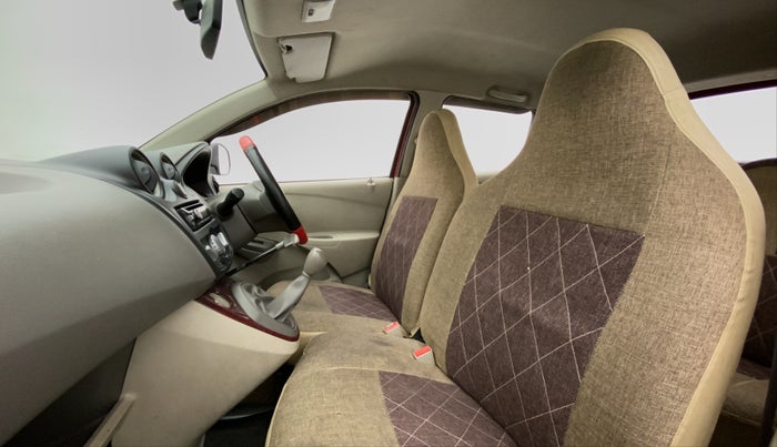 2014 Datsun Go T, Petrol, Manual, 44,994 km, Right Side Front Door Cabin