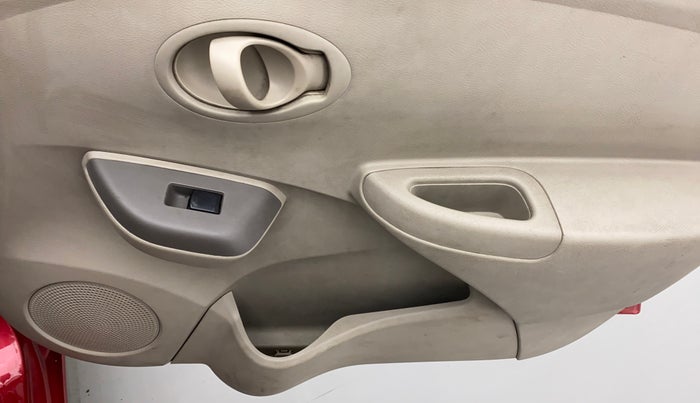 2014 Datsun Go T, Petrol, Manual, 44,994 km, Driver Side Door Panels Control