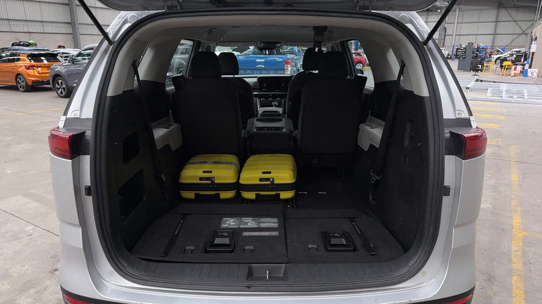 2022 Kia Carnival S, Automatic, 91413 km, Boot Inside View with Luggage