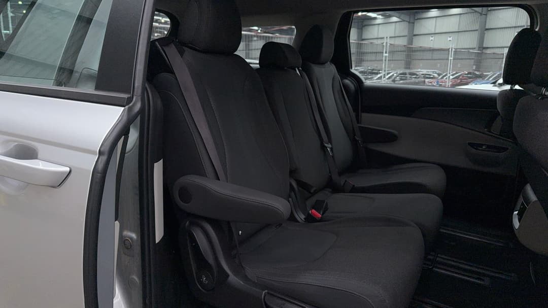 2022 Kia Carnival S, Automatic, 91413 km, Right Side Rear Door Cabin View