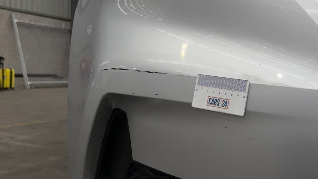 2022 Kia Carnival S, Automatic, 91413 km, Bumper Front Scratch