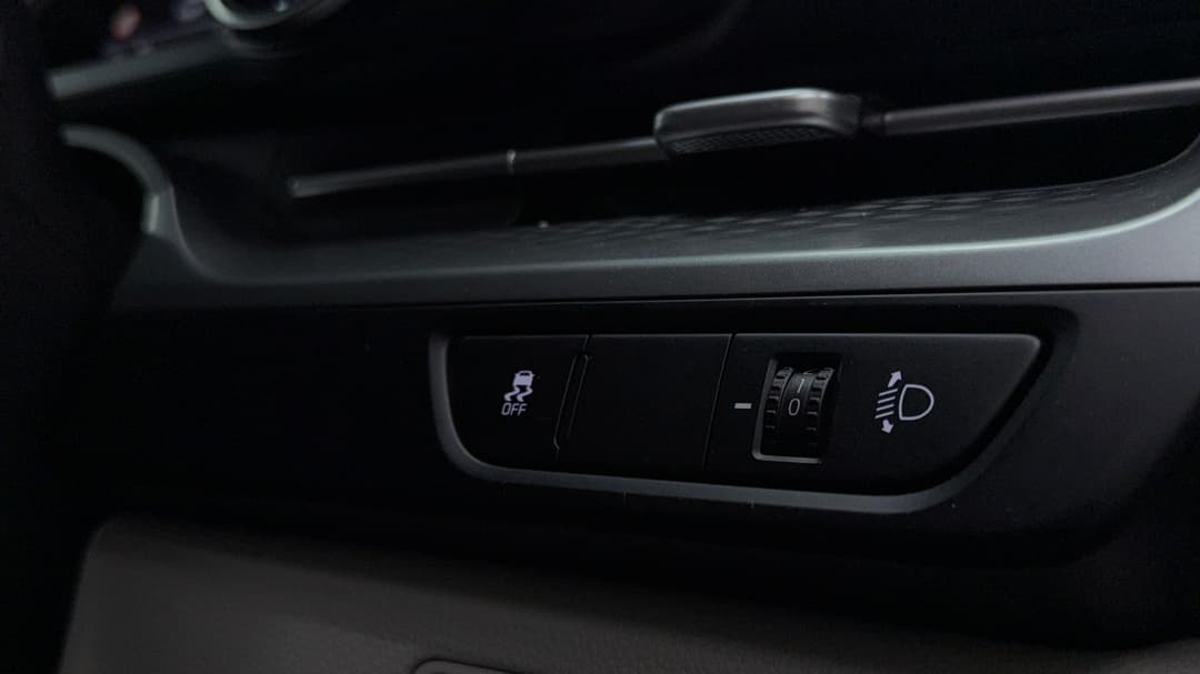 2022 Kia Carnival S, Automatic, 91413 km, Utility Switches/Buttons