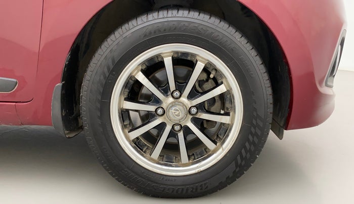 2015 Hyundai Grand i10 SPORTZ 1.2 KAPPA VTVT, Petrol, Manual, 56,886 km, Right Front Wheel