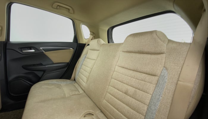 2015 Honda Jazz 1.2 V MT, Petrol, Manual, 34,254 km, Right Side Rear Door Cabin