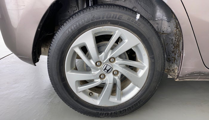 2015 Honda Jazz 1.2 V MT, Petrol, Manual, 34,254 km, Right Rear Wheel