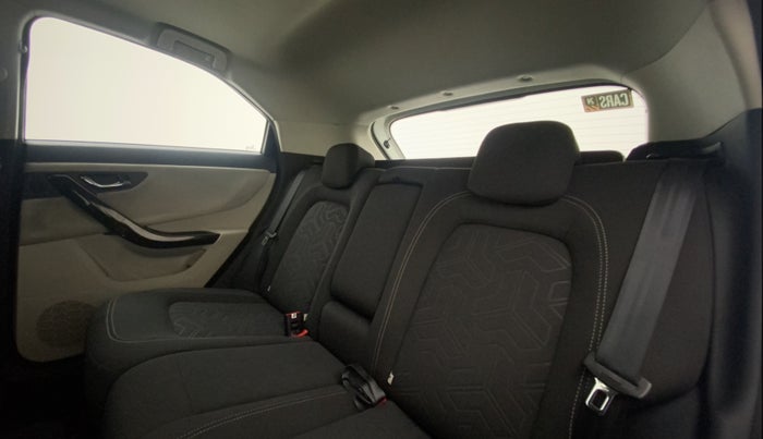 2020 Tata NEXON XZA PLUS (O) DIESEL, Diesel, Automatic, 50,578 km, Right Side Rear Door Cabin