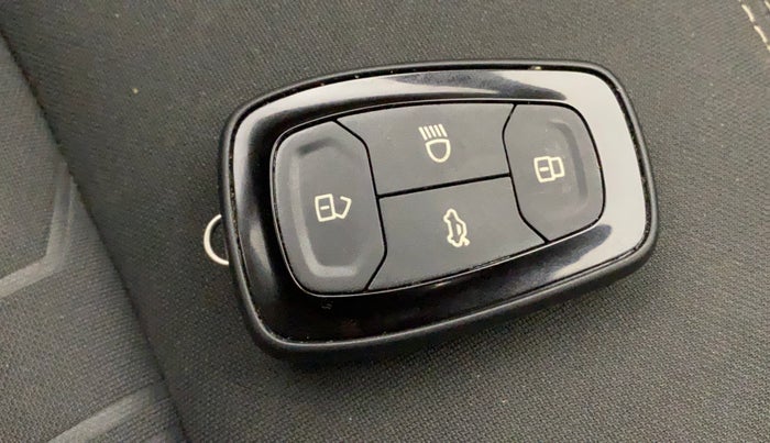 2020 Tata NEXON XZA PLUS (O) DIESEL, Diesel, Automatic, 50,578 km, Lock system - Central lock not working