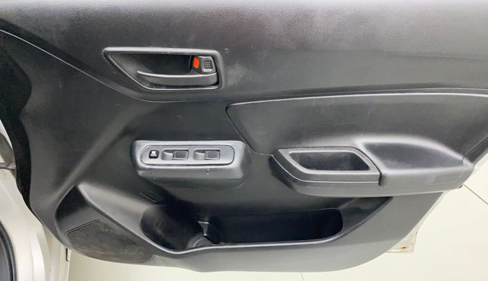 2019 Maruti Swift LXI, Petrol, Manual, 74,150 km, Driver Side Door Panels Control