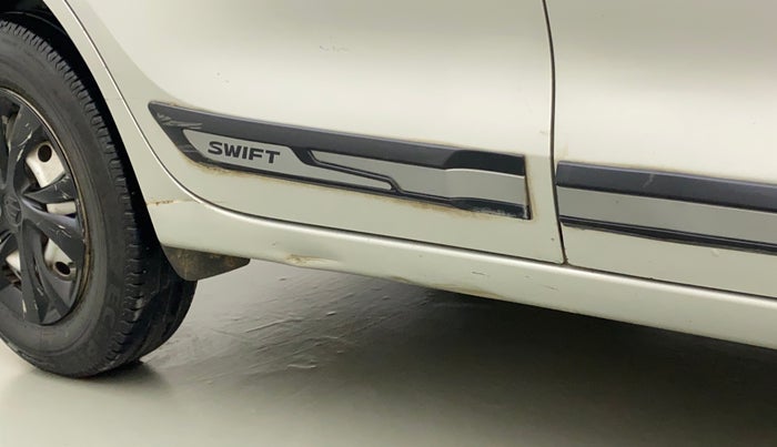 2019 Maruti Swift LXI, Petrol, Manual, 74,150 km, Right running board - Slightly dented