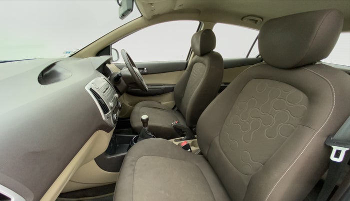 2011 Hyundai i20 SPORTZ 1.2 O, Petrol, Manual, 58,669 km, Right Side Front Door Cabin