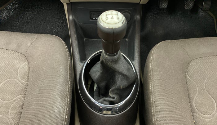 2011 Hyundai i20 SPORTZ 1.2 O, Petrol, Manual, 58,669 km, Gear lever - Boot Cover minor damage