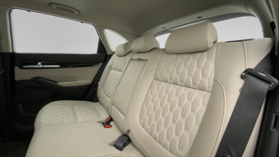 Right Side Rear Door Cabin