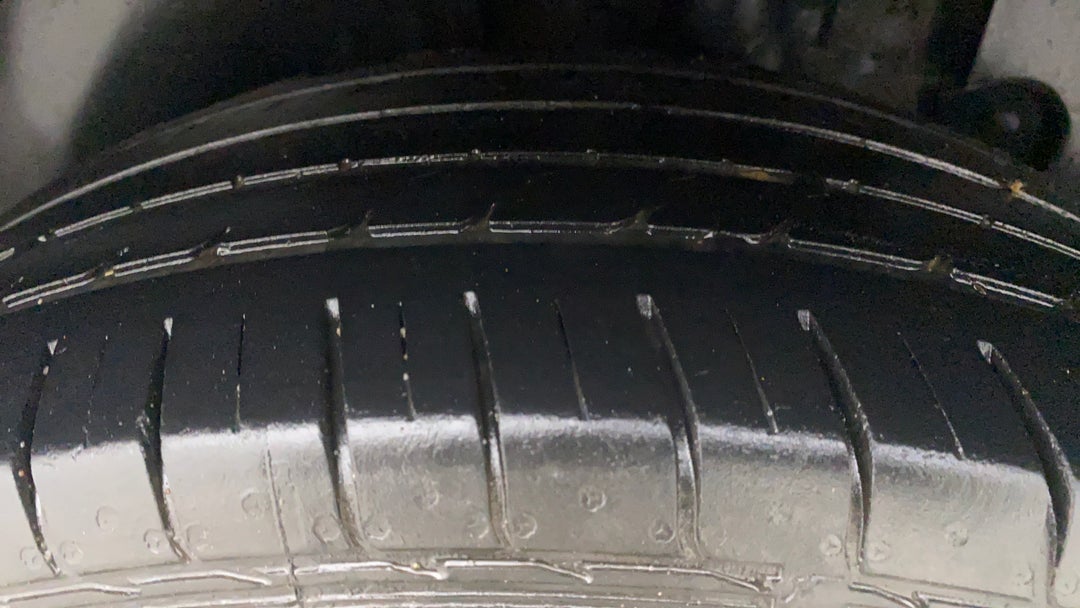Left Rear Tyre Tread