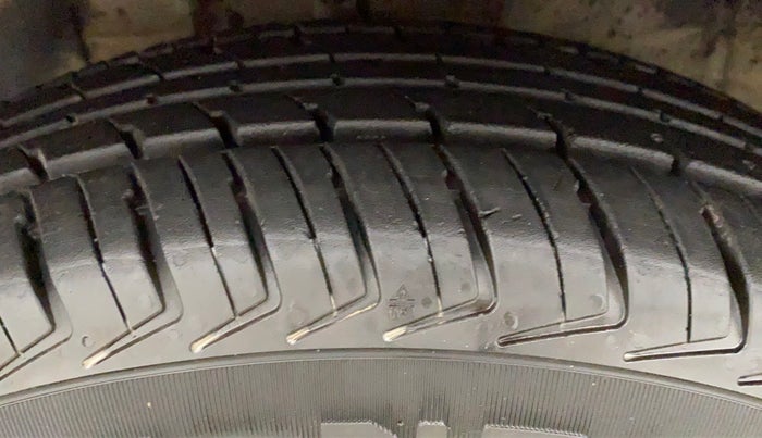 2018 Datsun Redi Go T(O) 1.0 AMT, Petrol, Automatic, 8,178 km, Left Front Tyre Tread