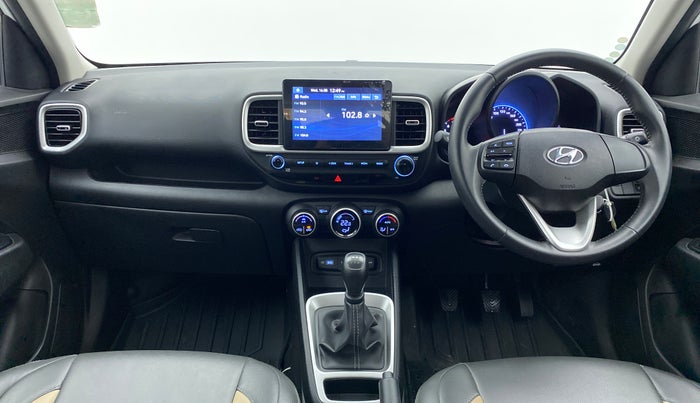 2022 Hyundai VENUE S+ 1.2, Petrol, Manual, 20,228 km, Dashboard