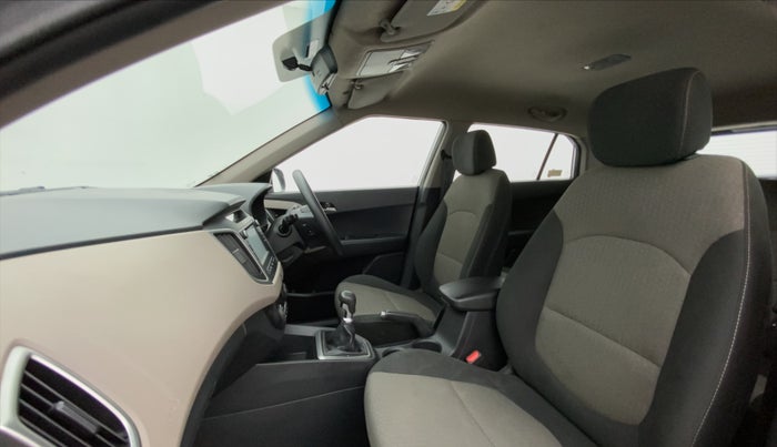 2016 Hyundai Creta SX PLUS 1.6 PETROL, CNG, Manual, 37,051 km, Right Side Front Door Cabin