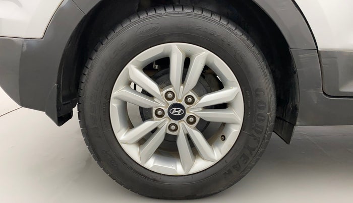 2016 Hyundai Creta SX PLUS 1.6 PETROL, CNG, Manual, 37,051 km, Right Rear Wheel