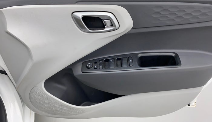 2021 Hyundai GRAND I10 NIOS ASTA AMT 1.2 KAPPA VTVT, Petrol, Automatic, 12,462 km, Driver Side Door Panels Control