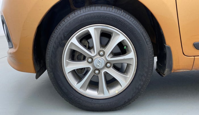 2016 Hyundai Grand i10 ASTA 1.2 (O) VTVT, Petrol, Manual, 66,057 km, Left Front Wheel