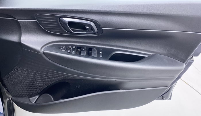 2021 Hyundai NEW I20 SPORTZ 1.5 MT, Diesel, Manual, 13,798 km, Driver Side Door Panels Control