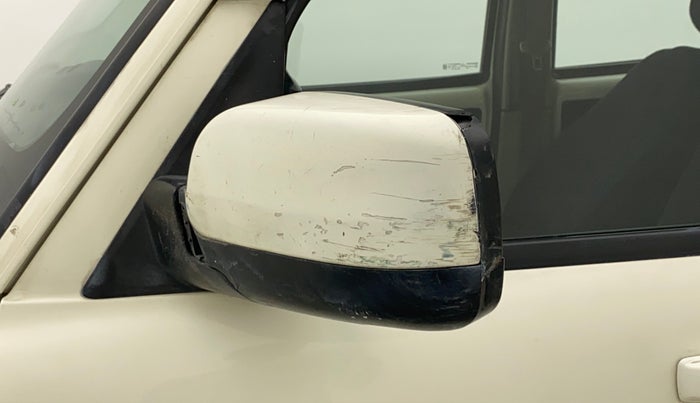 2019 Mahindra Scorpio S3, Diesel, Manual, 82,693 km, Left rear-view mirror - Cover has minor damage