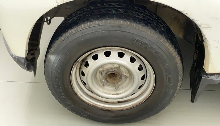 2019 Mahindra Scorpio S3, Diesel, Manual, 82,693 km, Left front tyre - Minor crack
