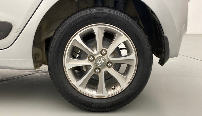 2016 Hyundai Grand i10 ASTA 1.2 (O) VTVT, Petrol, Manual, 27,659 km, Left Rear Wheel