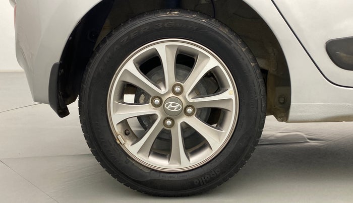 2016 Hyundai Grand i10 ASTA 1.2 (O) VTVT, Petrol, Manual, 27,659 km, Right Rear Wheel