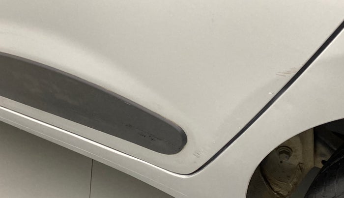 2016 Hyundai Grand i10 ASTA 1.2 (O) VTVT, Petrol, Manual, 27,659 km, Rear left door - Minor scratches