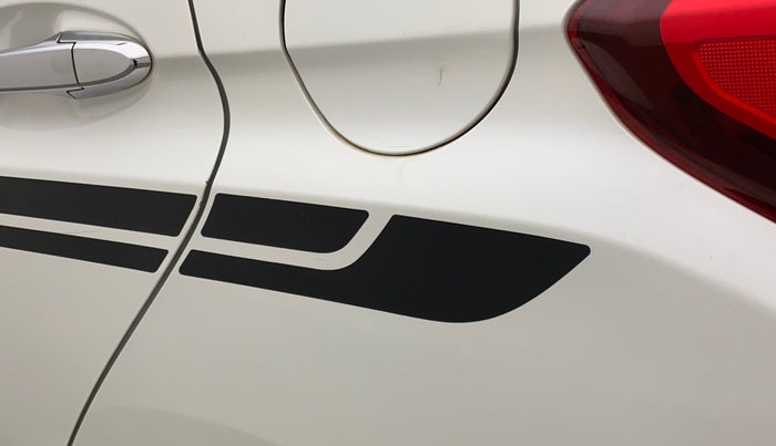 2019 Honda Jazz 1.2L I-VTEC VX EXCLUSIVE EDITION CVT, Petrol, Automatic, 80,923 km, Left quarter panel - Graphic sticker