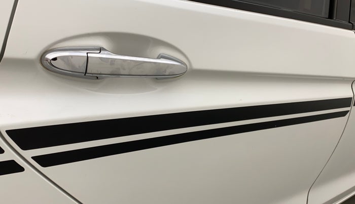2019 Honda Jazz 1.2L I-VTEC VX EXCLUSIVE EDITION CVT, Petrol, Automatic, 80,923 km, Right rear door - Graphic sticker
