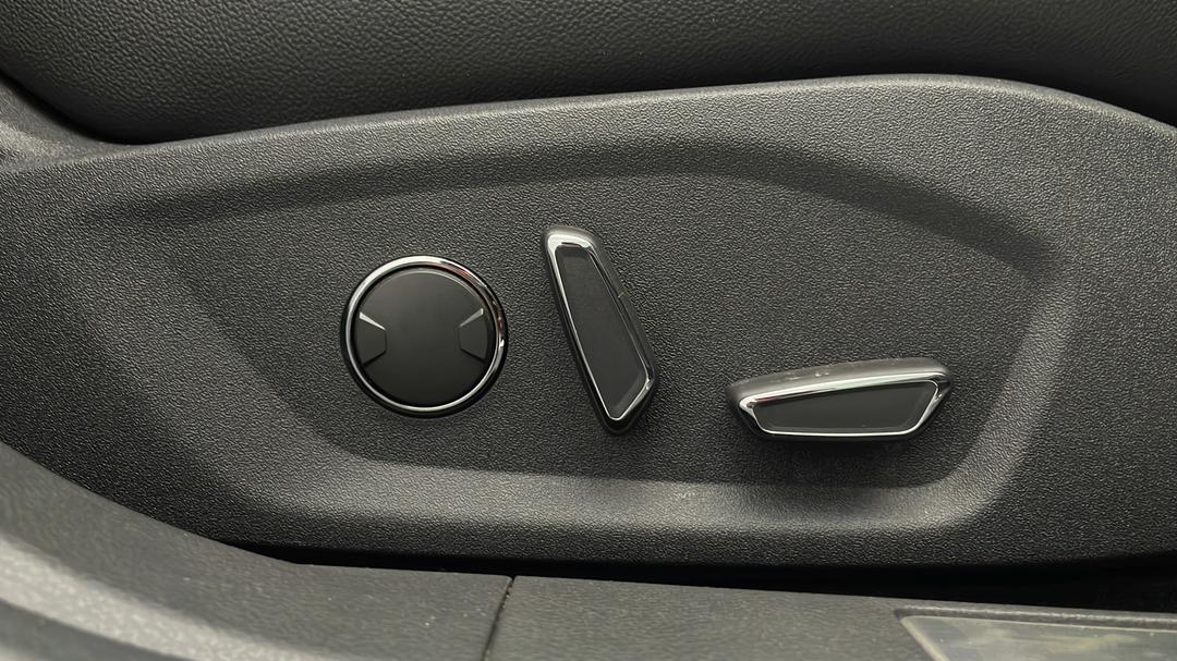 2016 Ford Mondeo Titanium Tdci, Automatic, 57737 km, Drivers Side Adjustment Panel