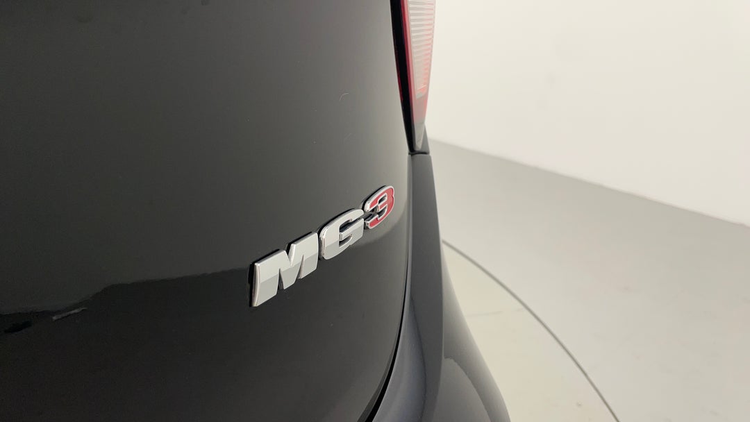 Badge (Boot Right Side)