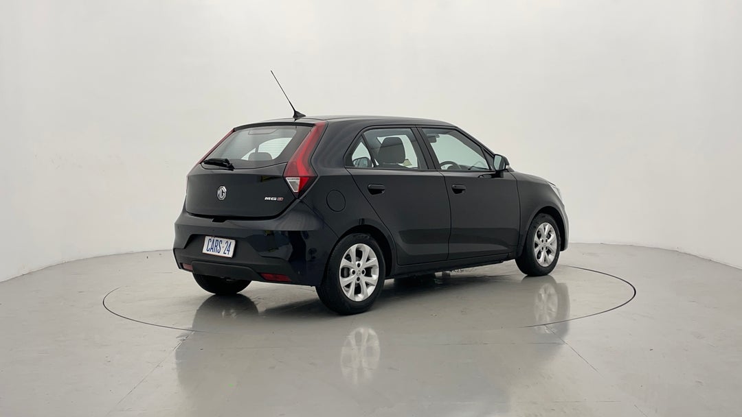 Right Back Diagonal (45- Degree) View