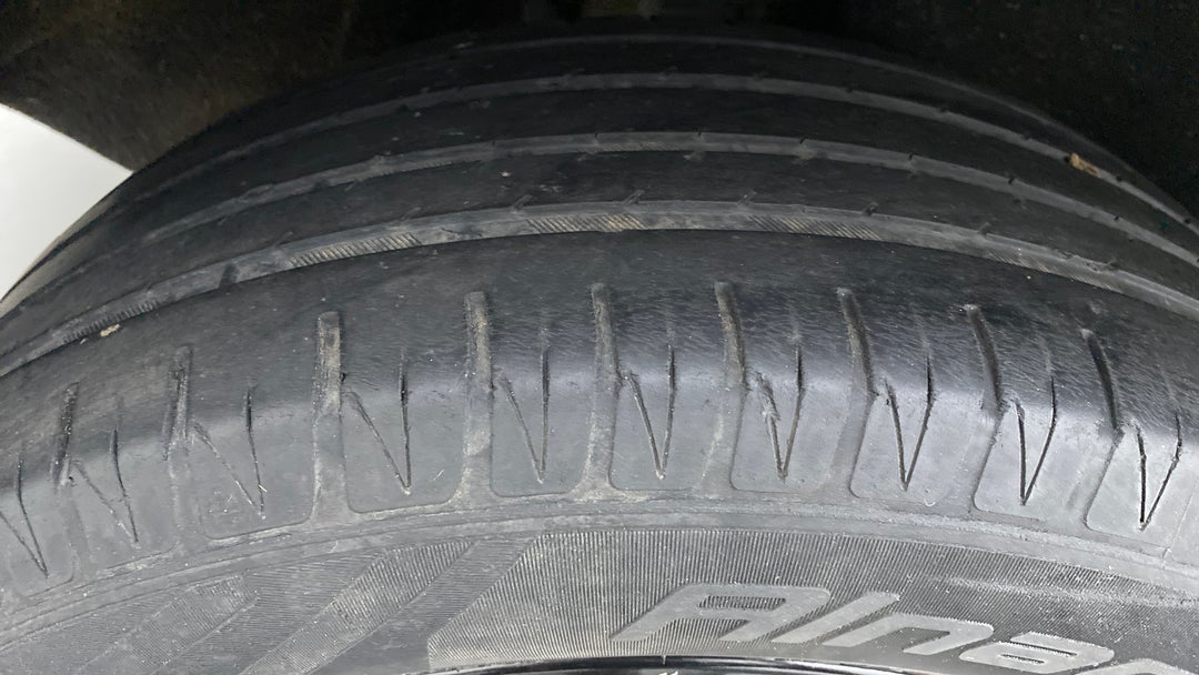 Right Rear Tyre Tread